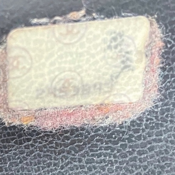 CHANEL Authentic Caviar Tote Bag - Picture 11 of 16